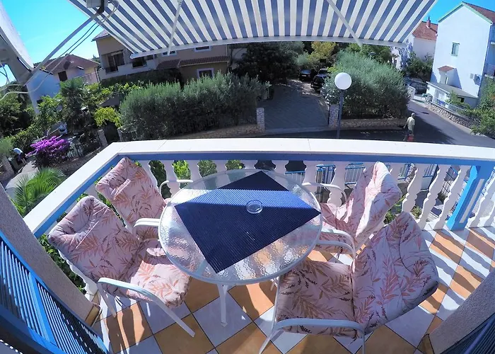 Blue Apartment's Repic * Биоград-на-Мору