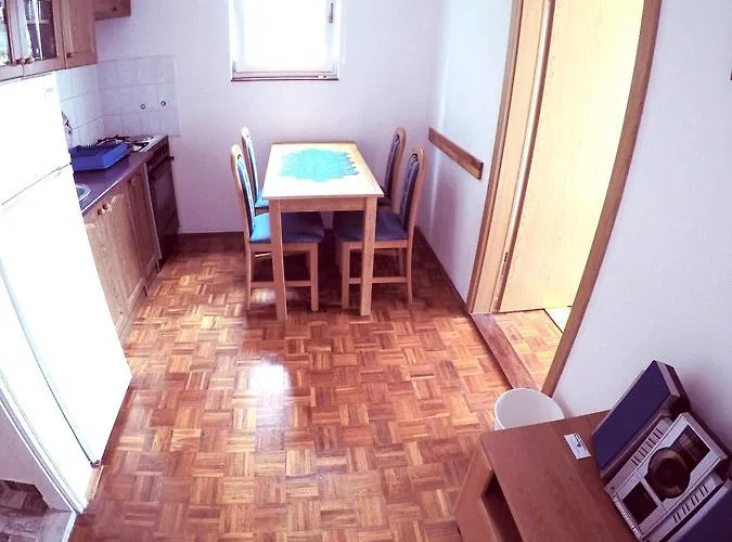 Blue Apartment's Repic * Биоград-на-Мору