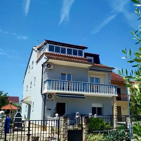 Blue Apartment's Repic Apartment