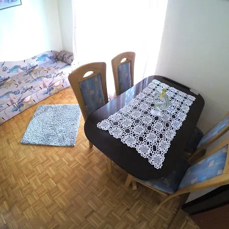 Blue Apartment's Repic Apartment
